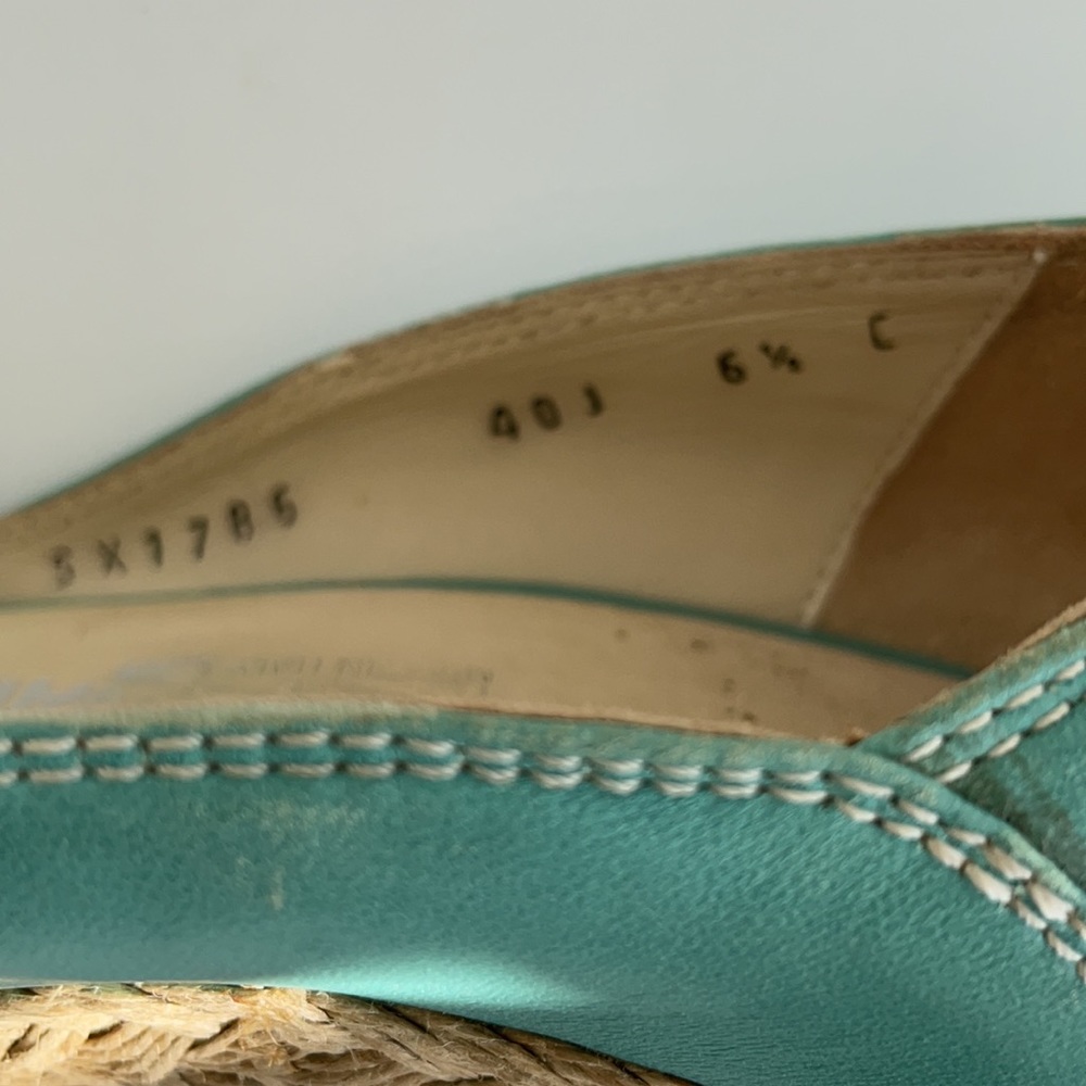Shoes - Picture 4 of 12